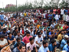 UKSSSC पेपर लीक: SIT ने आयोग कार्यालय में की छानबीन, बेरोजगारों का CBI जांच की मांग पर अडिग रहना जारी