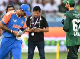 एशिया कप समारोह विवाद: भारत के खिलाफ पाकिस्तान को ‘ना खेलने’ की नसीहत, बदसलूकी पर उठे सवाल