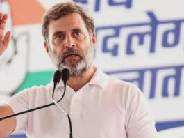 राहुल गांधी का हमला: 'सुबह 4 बजे उठो, मतदाता हटाओ, और सो जाओ' – वोट चोरी पर तीखी टिप्पणी