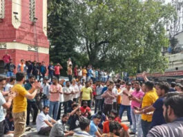 देहरादून में पेपर लीक कांड पर भड़का युवाओं का गुस्सा, सचिवालय कूच के साथ जाम से थमी राजधानी