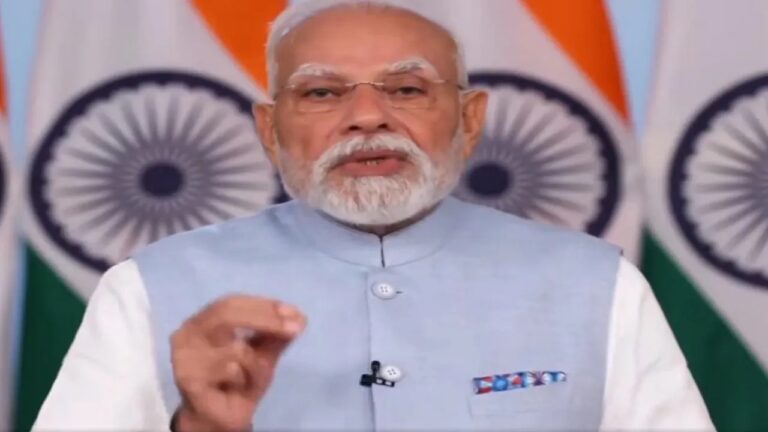 देश के नाम संबोधन में बोले पीएम मोदी, ‘हमें हर घर को स्वदेशी का प्रतीक बनाना है’