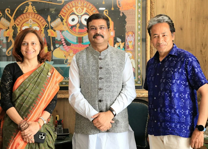सोनम वांगचुक की पत्नी पहुँची सुप्रीम कोर्ट, पति की रिहाई की लगाई गुहार
