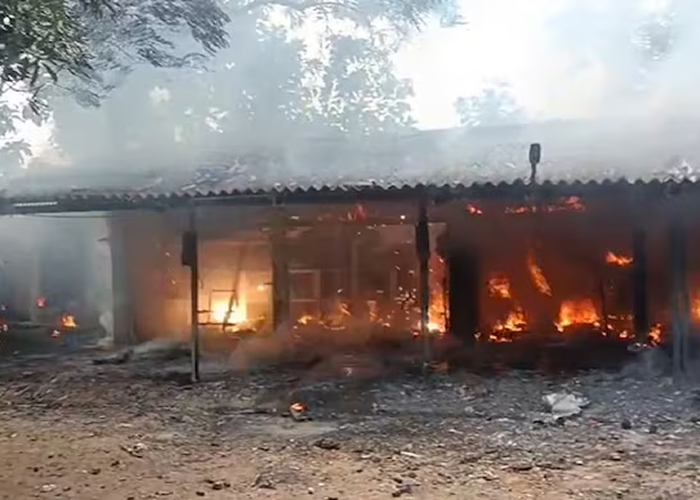 आंध्र प्रदेश के ईस्ट गोदावरी में पटाखा फैक्ट्री में भीषण आग, 6 की मौत और 8 गंभीर रूप से घायल